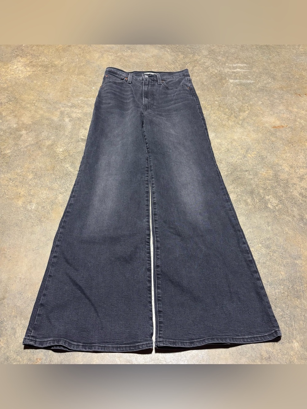 Levi's Black Flare/ bell bottoms High-Rise Jeans